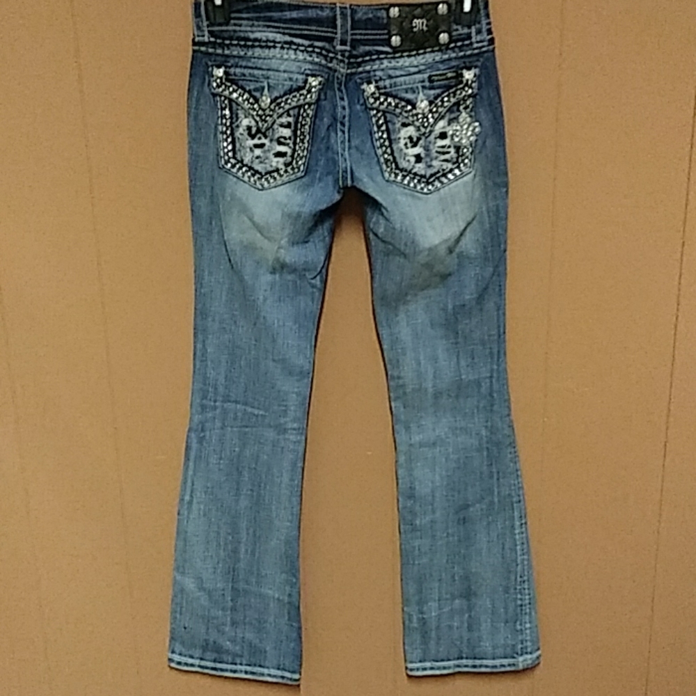 Miss me size 26 Embellished low rise jeans 27x33